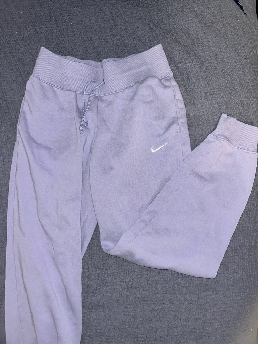 Nike Women’s Lavender Pull-On Jogger Sweatpants